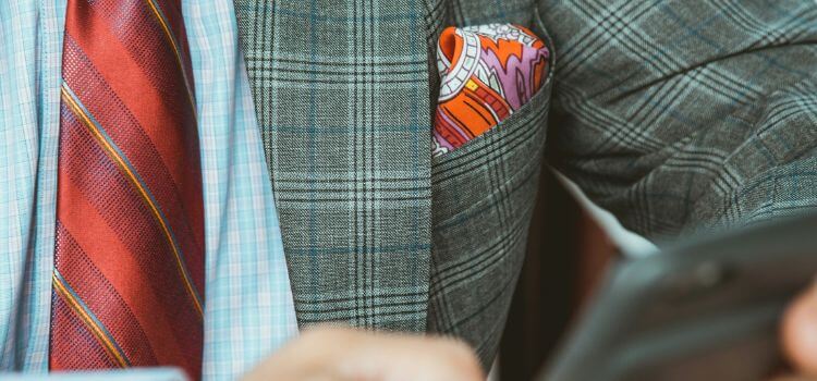 How to store pocket square